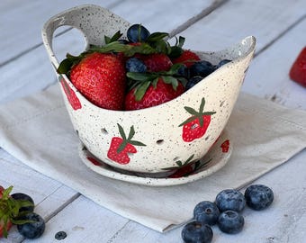 Berry Bowl/Ceramic Calendar/Handmade Pottery