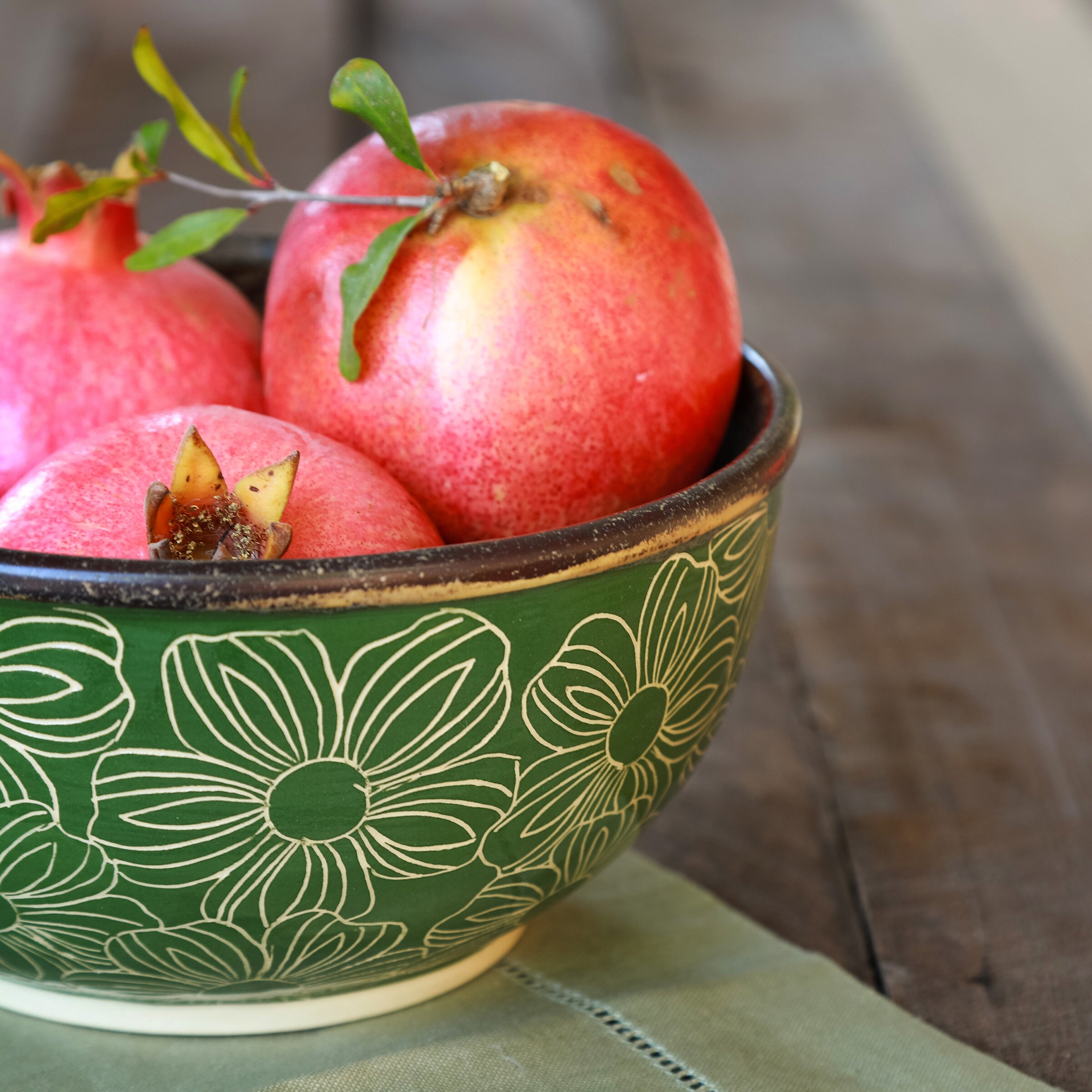 large severing bowl/ ceramic fruit bowl/handmade ceramic serving bowl/