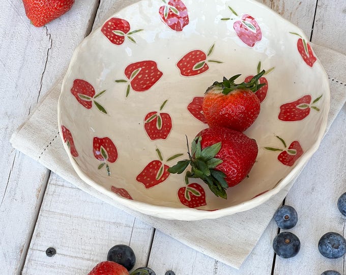 Strawberry Bowl/Ceramic Bowl/Handmade Pottery/Serving bowl