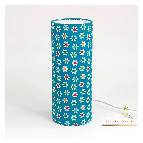 Lampe de chevet - Luminaire tube - Margot - Fleurs stylisées sur fond bleu