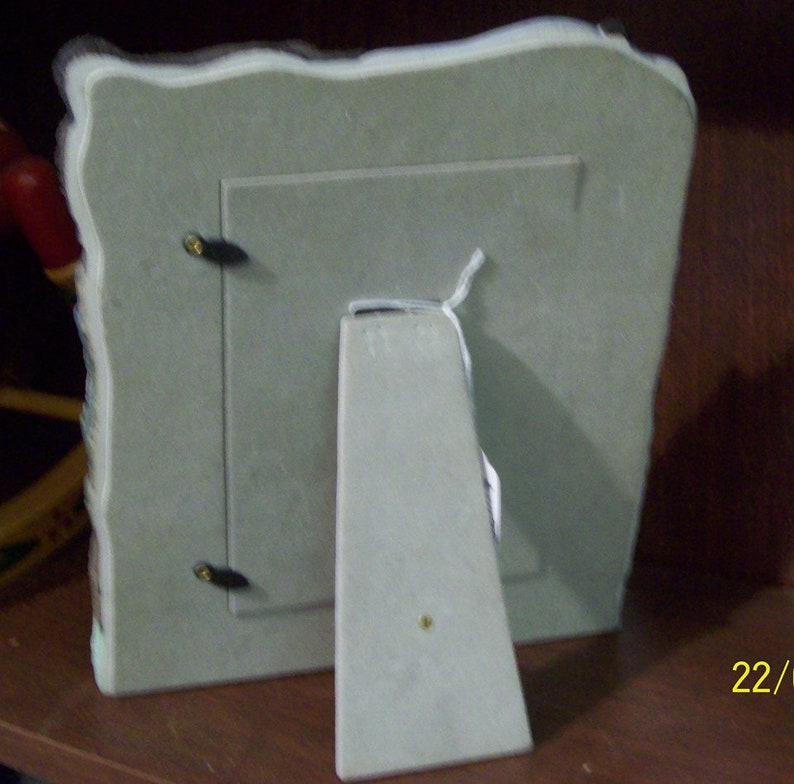 BEAR PHOTO FRAME 9 x 8