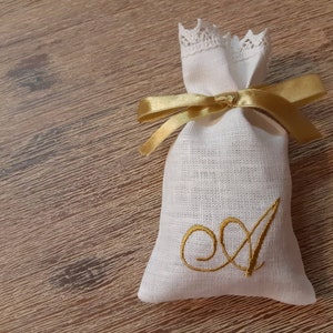 Custom initial embroidered favor bags, Embroidered linen bags, Monogrammed bags, Custom favor sachets set of 5 or 10, handmade by SANPO image 2