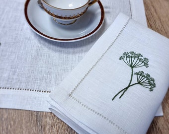 White linen Place mat and napkin set with Dill embroidery, Hemstitched linen place mat and napkin with dill plant embroidery