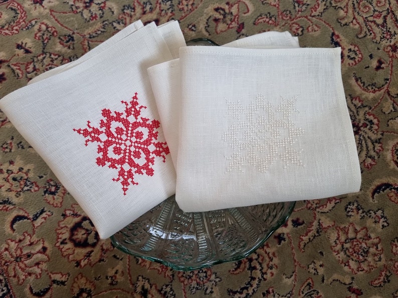 Linen cocktail napkins with Christmas motive embroidery, Christmas napkins, White linen napkins, Christmas gift image 4