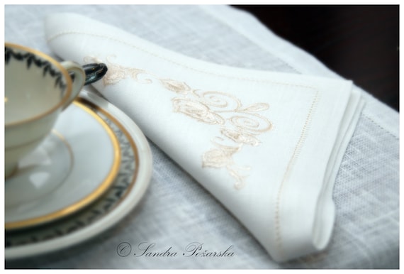 Floral Embroidered Linen Dinner Napkin: Hemstitched Off-White Napkin