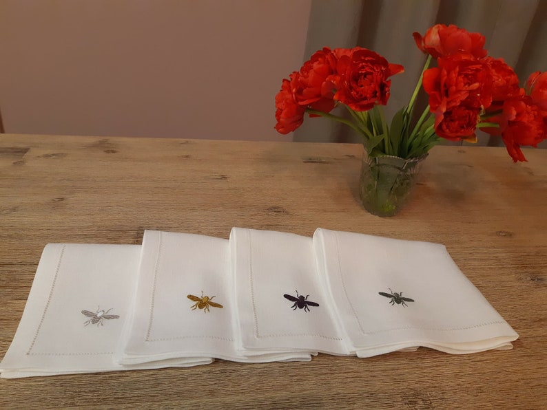 SanpoEmbroidery Embroidered Bee Linen Dinner Napkins - Thumbnail 3