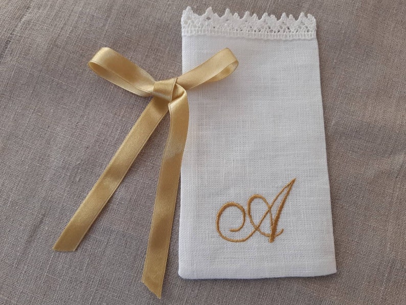 Custom initial embroidered favor bags, Embroidered linen bags, Monogrammed bags, Custom favor sachets set of 5 or 10, handmade by SANPO image 4