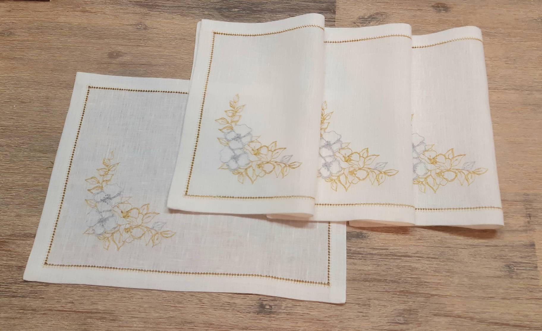 Linen napkins with floral embroidery set of 4 Embroidered Etsy
