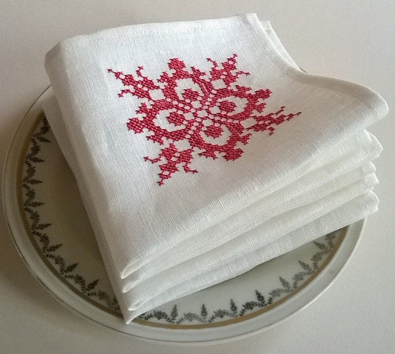 Linen cocktail napkins with Christmas motive embroidery, Christmas napkins, White linen napkins, Christmas gift image 3