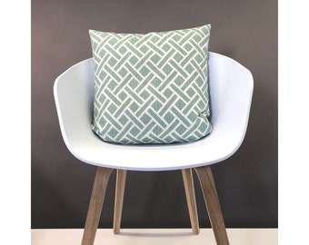 EASTWO Pale Green Cushion Cover: Scandinavian Design, Graphic Pattern, Decorative Cushion for Country House & Modern Living – Sage Green Mint Pastel