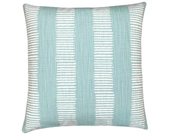 Housse de coussin DASHE turquoise pâle blanc rayures scandinaves style maison de campagne maritime housse de coussin graphique coussin de canapé coussin décoratif