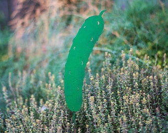 Cucumber Vegetable Stake | Vegetable Garden | Vegetable Marker | Garden Stake | Metal Yard Art | Farm to Table Art | Metal Pickle | V308