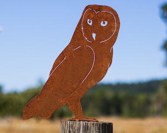 Rusty Metal Barn Owl Garden decor | Rusty Owl Gift | Rusty Metal Bird Garden Art | Owl Garden gift | Gardener Gift | Owl Garden Decor | B728