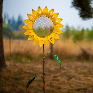 Sunflower Bird Feeder Stake Rusted Metal Yard Art Garden Gifts Metal Garden Art Garden Bed Decor image 1