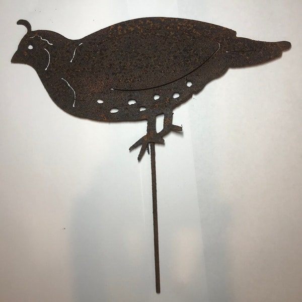 EXTRA RUSTY Quail - Large | Metal Garden Stake | Wild Bird Art | Metal Bird Art | Metal Bird Stake | Rusty Metal Quail Art | S903CC