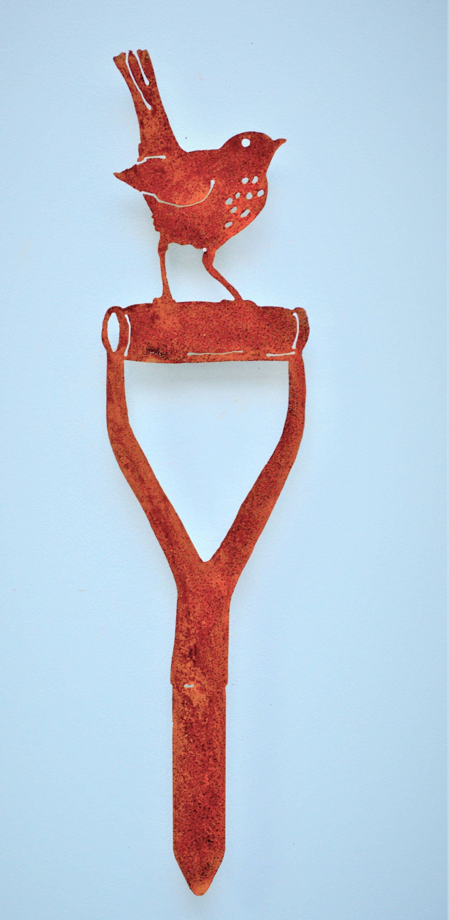 Baby Robin On Shovel Handle Garden Stake Wild Bird Art Metal Baby Robin On Shovel Handle Garden Stake Wild Bird Art Metal Gifts Decor Stakes Sh503