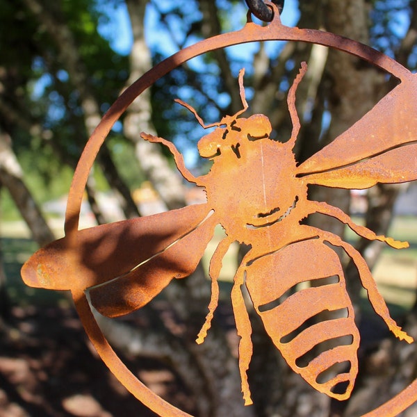 Bee 9" Ring | Rusted Metal Yard Art | Garden Gifts | Metal Garden Art | Garden Bed Decor | Bird Art | Garden Decor | Garden Rings