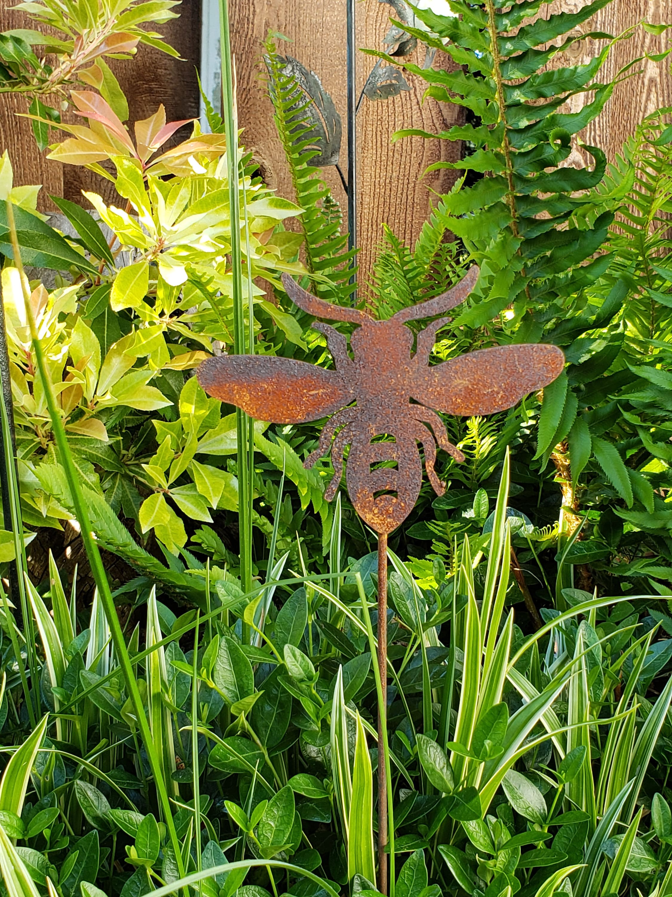 Honey Bee Garden Stake Metal Bee Garden Art Bumble Bee Decoration