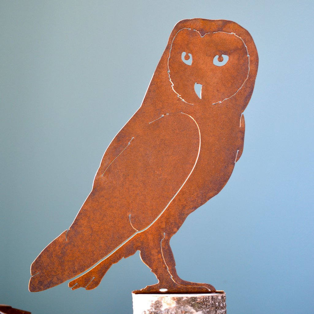 Rusty Metal Barn Owl Garden decor Rusty Owl Gift Rusty Metal Bird