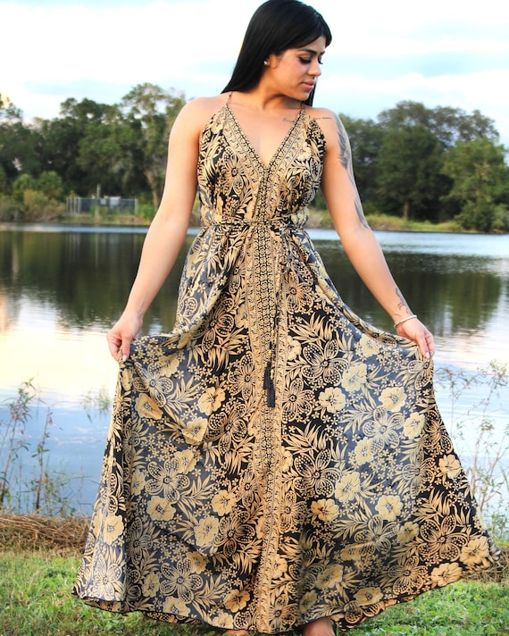 Deep V Neck Boho Dress Women Bohemian Low Back Casual Maxi Dress Long Tiered Flowy Versatile Dress Summer Party Festival Clothes Gypsy