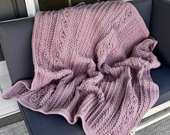 イチジク色のアクリル糸ケーブル「ニット」かぎ針編みブランケット