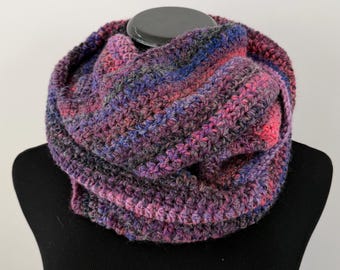 Écharpe au crochet infinity rayée Winter Sunset