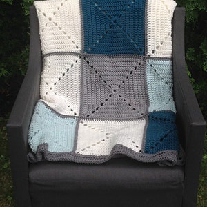 Crochet Pattern Basic Granny Square Patchwork Crochet Blanket image 3