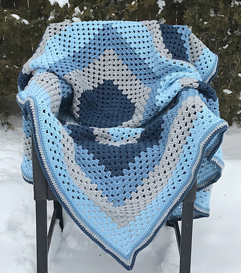 Crochet Pattern Blue and Grey Giant Granny Square Crochet Blanket image 3