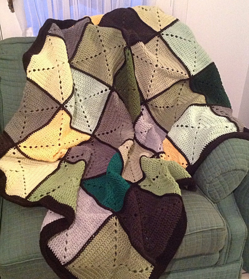 Green Basic Granny Square Patchwork Crochet Afghan image 1