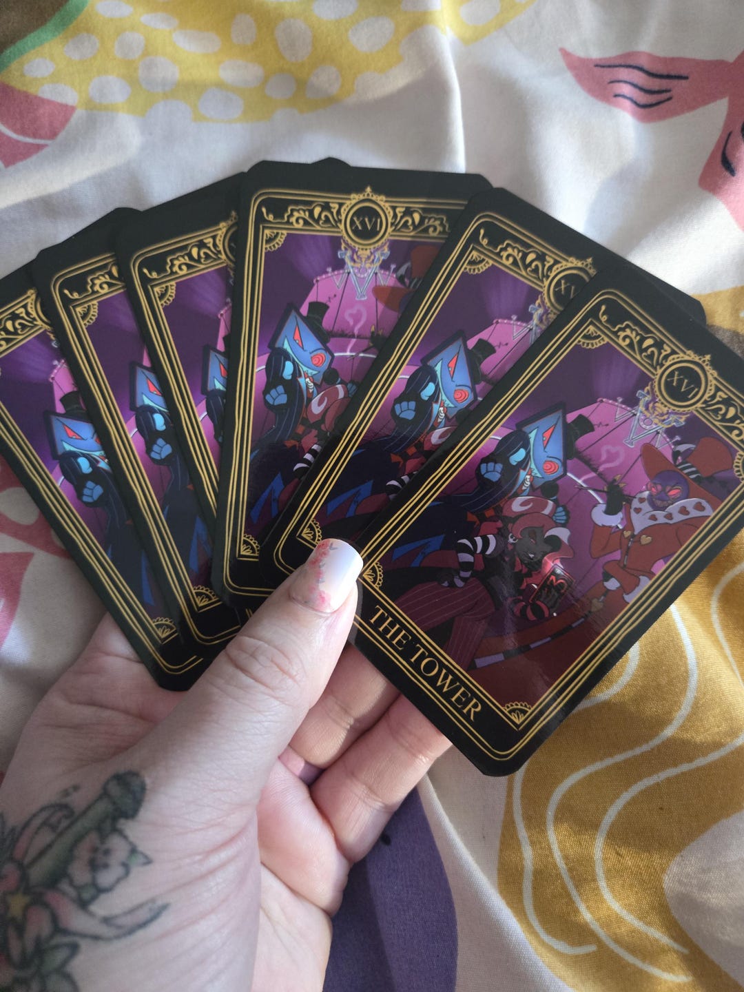 HAZBINHOTEL トレカ　セット　Vees Hazbin Hotel Tarot the Vees the Tower Card - Etsy