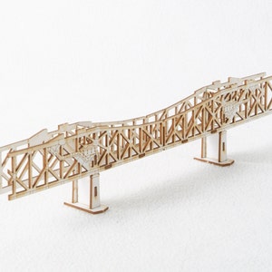 Architectural Model Kit of the Broadway Bridge Portland Oregon, Miniature Bridge DIY Kit image 2