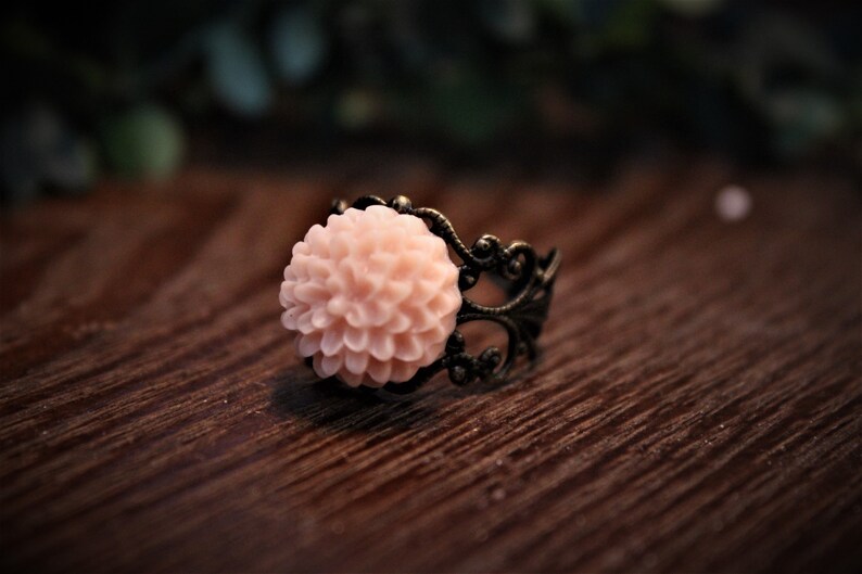 Pink flower ring, with adjustable filigree gold coloured band image 4