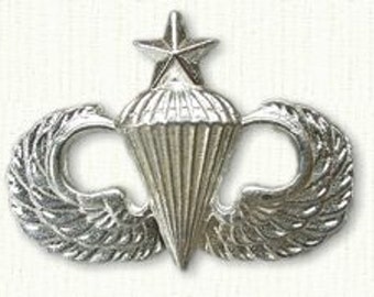 Senior Jump Wings / Parachutist Tack Pin (#SL4972) USAF emblem