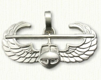 US Army Air Assault Pendant - 1  1/2" x 3/4" - Helicopter and Wings Badge (#SL04972C).