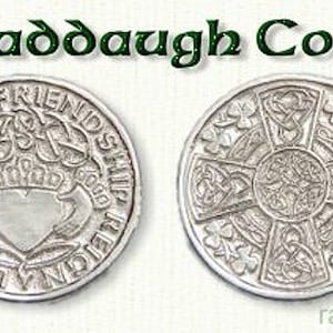 Moneda Claddagh con diseños celtas en el anverso y el reverso. ¡Un precioso regalo de bodas! (#CR105A)