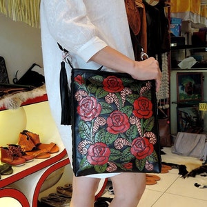 HANDTOOLED LEATHER PURSE in Red Roses, Crossbody Bags For women, Medium Bag with Zipper, One Of A Kind, Carved Leather Bag, Everyday Bag.