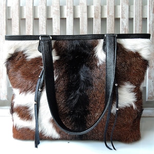 Hair-on-Hide Bucket Bags and Western Totes, Cowhide Weekender Bag, Timeless Cow  Fur Brown Bags, Market Tote Bag, Nappy Bag, Document Bag.