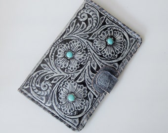 Portefeuille en cuir travaillé à la main : portefeuille à deux volets à motif floral western et turquoise