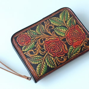 PORTEFEUILLE EN CUIR OUTILLÉ Roses Sac à main en cuir peint à la main Magnifiquement sculpté Pochette en cuir Billfold Portefeuille Portefeuille tanné végétal
