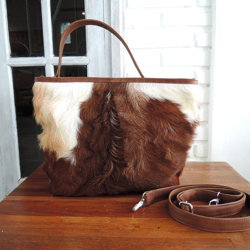 tote bag with fur