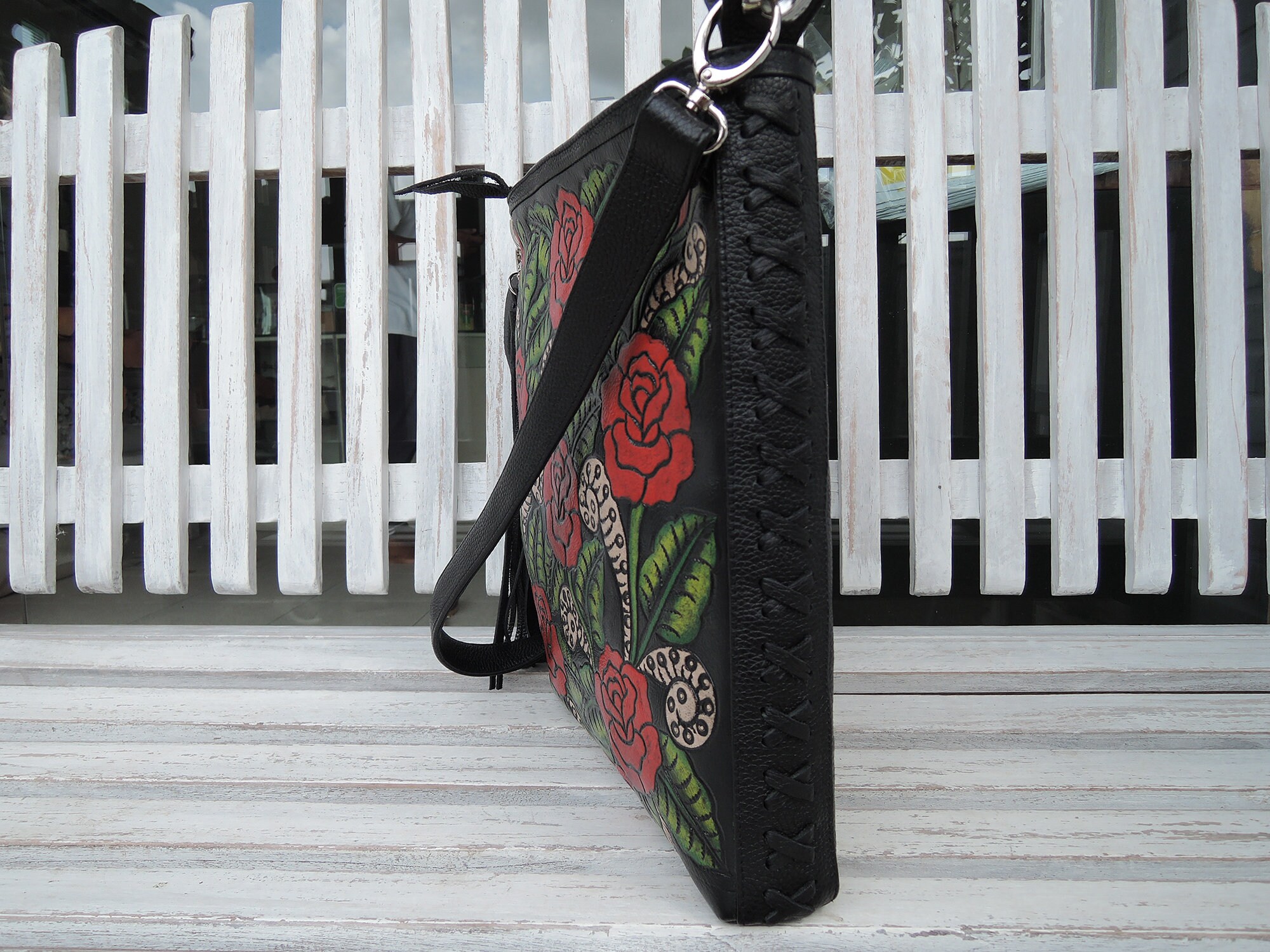 RosE 紅型バッグ ROSE BAG LEATHER Tooled Leather Purse Red Roses Shoulder Bag