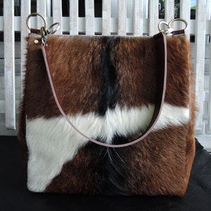 PELO DE VACA EN BOLSOS, Bolsos y Carteras Únicos, Bolso de Hombro en Pelo de Piel Marrón y Blanco, Monedero de Cuero con Cremallera en la Parte Superior, Regalo de Cumpleaños