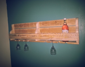 Rustic pallet wood wine rack