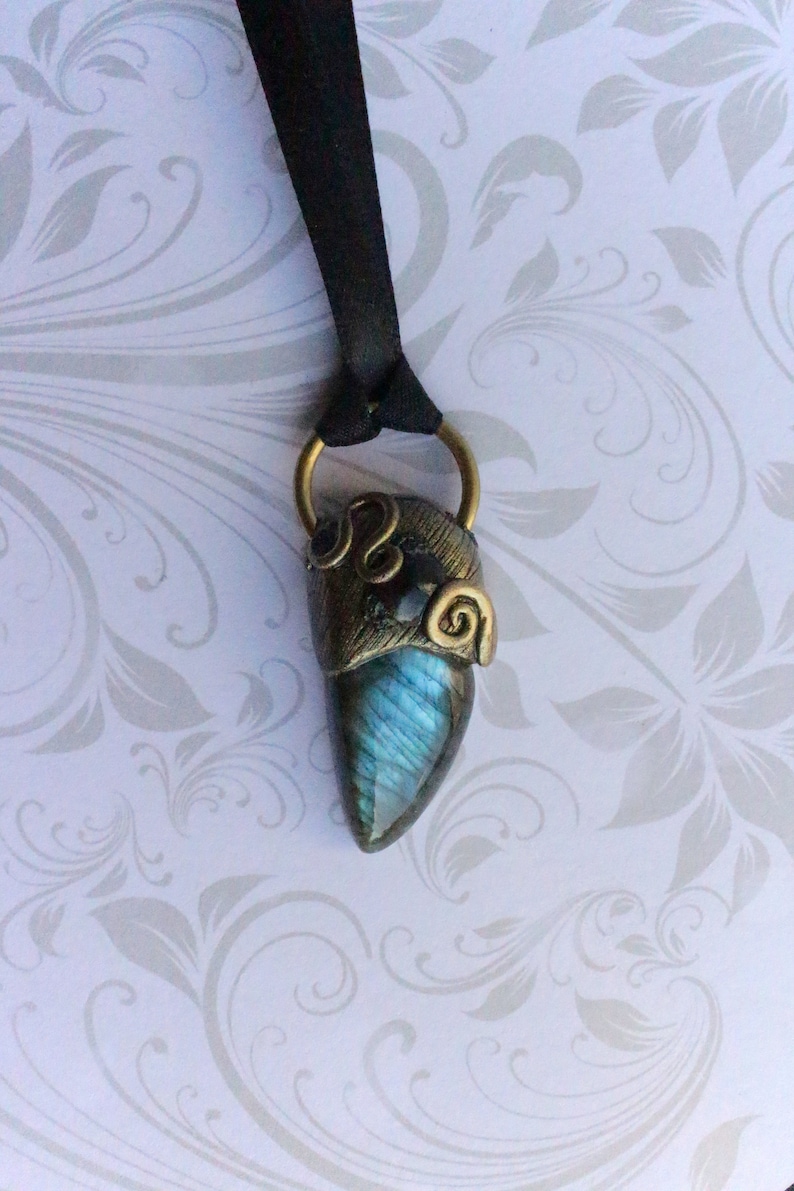 Pendant Necklace Labradorite and Garnet with Brass Ring