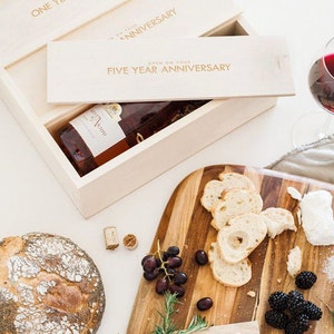 Classic Trio Anniversary Wine Box image 2