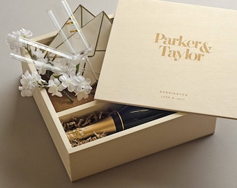 Keepsake Ceremony Wine Box - The Editor // Wedding Wine Box Ceremony // Personalized Wedding Gift // For the Couple