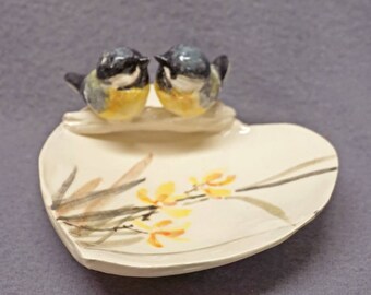 Handmade Hand Painted Ceramic Trinket Dish with Love Birds - Ring Holder, Jewelry Holder, Wedding, Anniversary, Romantic , Valentine's day