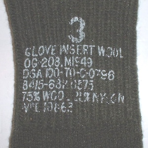 US Army M-1949 wool/nylon glove inserts size 3 (medium) DSA 1970