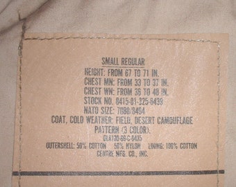 US Army M-65 field jacket DCU Desert Camouflage Small Regular, Center Mfg. 1989