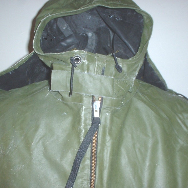 US Army wet weather rain parka size small; Wirt Inflatables 1990